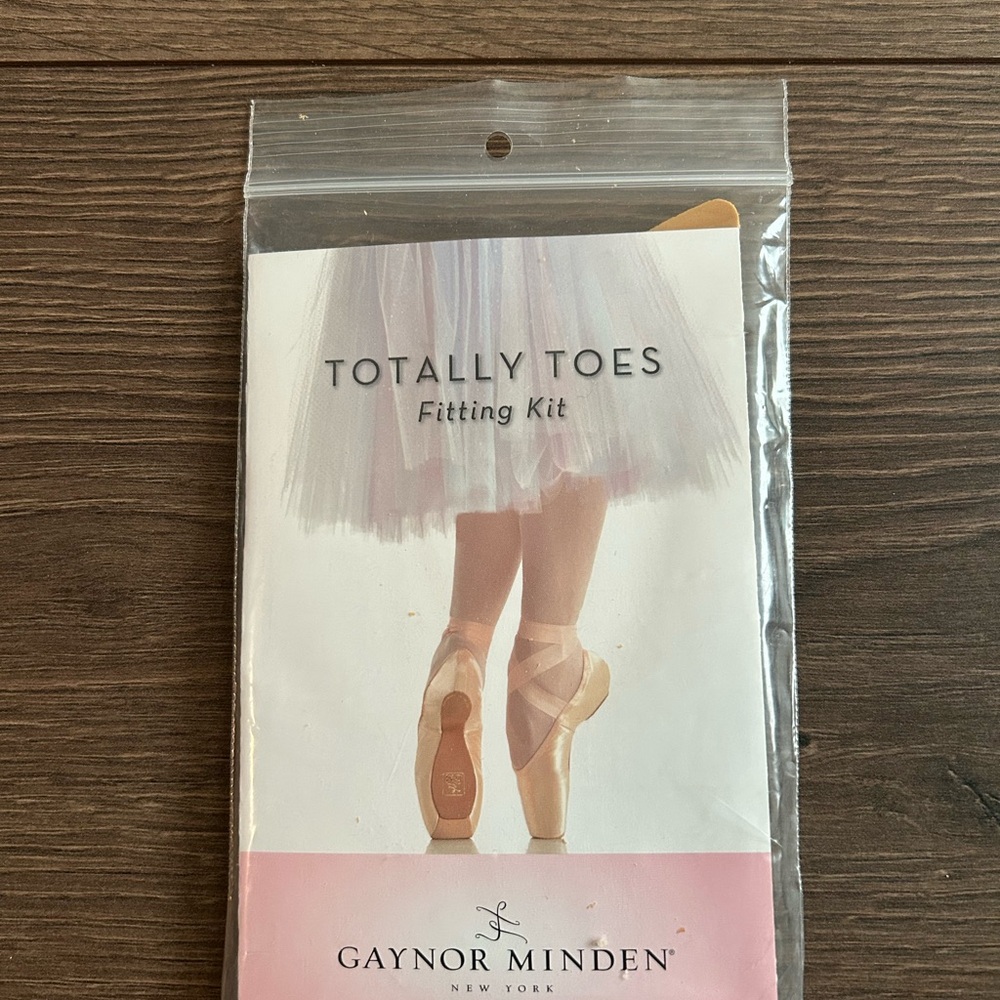 Gaynor Minden Totally Toes Pointe Shoe Fitting Kit